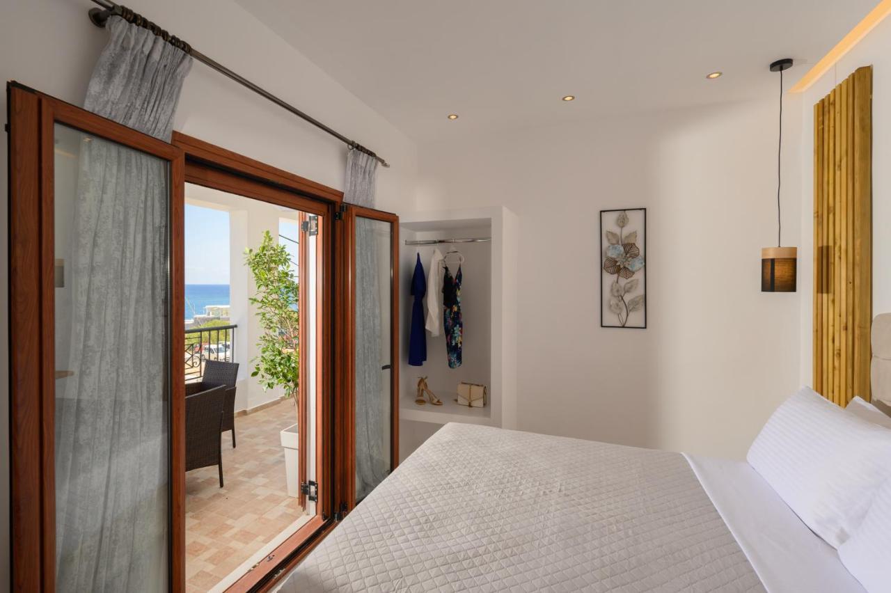 Auster House Santorini Apartamento Kamári Exterior foto